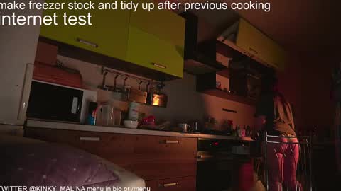 Snapshot of kinky_malina chatting on March 6, 7:14 am Heeey My name - Rose. Chat w me here or - online show from March 6, 7:14 am