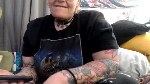 Kinky Pinky online show from February 18, 8:05 am