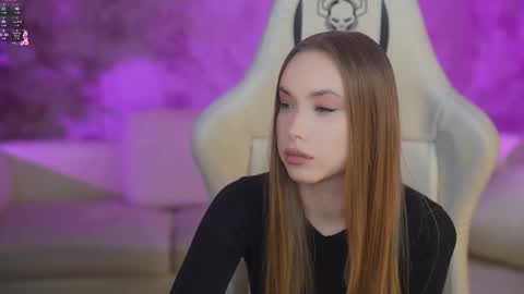 Snapshot of kira0541 chatting on February 20, 7:45 am Sweet girls online show from February 20, 7:45 am