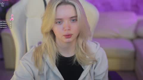 Snapshot of kira0541 chatting on February 27, 11:48 pm Sweet girls online show from February 27, 11:48 pm