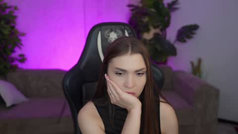 Snapshot of kira0541 chatting on October 4, 10:10 am Sweet girls online show from October 4, 10:10 am