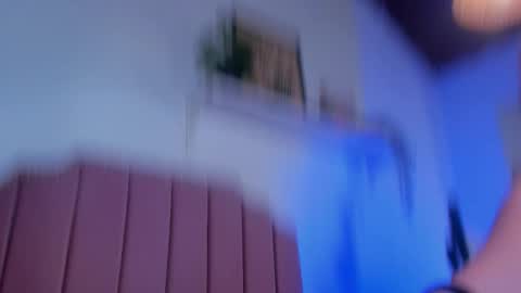 kira_exe online show from February 7, 1:59 pm