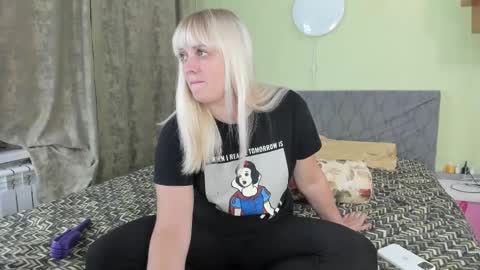 Snapshot of kira_kittyxxx chatting on September 9, 1:33 pm Kira online show from September 9, 1:33 pm