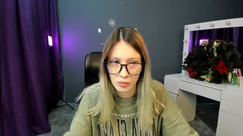 your dream  online show from December 20, 9:32 am