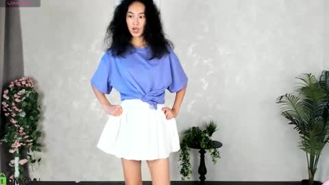 Snapshot of kira_lilian chatting on September 24, 4:22 am Aura online show from September 24, 4:22 am