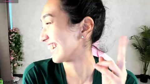 Snapshot of kira_lilian chatting on September 26, 3:48 am Aura online show from September 26, 3:48 am