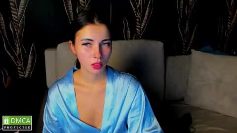 Snapshot of kira_moon_1 chatting on October 18, 6:53 pm Kira  online show from October 18, 6:53 pm