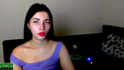 Snapshot of kira_moon_1 chatting on December 6, 9:45 pm Kira  online show from December 6, 9:45 pm