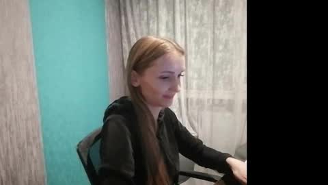 Snapshot of kira_morekiss chatting on March 7, 6:11 pm kira_morekiss online show from March 7, 6:11 pm