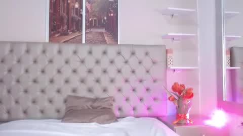 LAURA online show from January 10, 7:51 pm