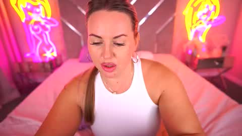 Kira online show from October 16, 11:51 pm