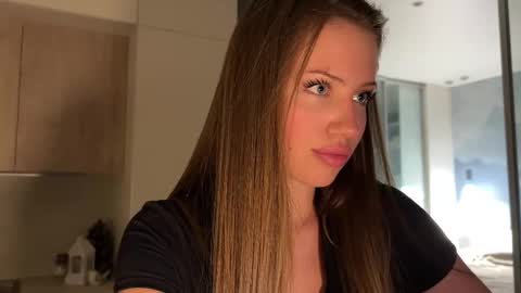 Kira online show from February 28, 5:45 pm