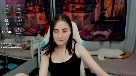 KiraParker online show from April 3, 4:05 pm