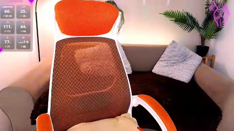 kiraxmoon online show from December 2, 8:48 am