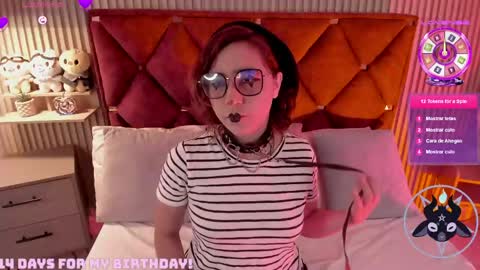 Samantha  Velvet online show from April 29, 8:14 pm