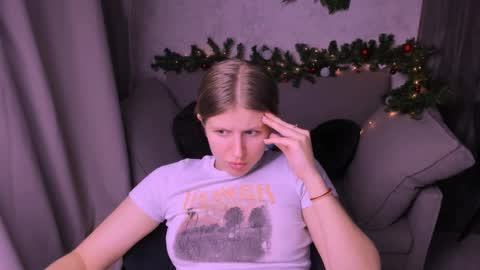 Kira online show from December 9, 11:24 pm