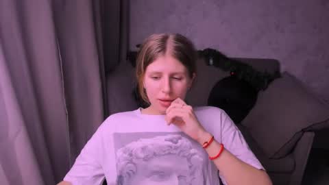 Kira online show from January 5, 9:14 pm