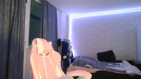 Nicole online show from October 13, 6:10 pm