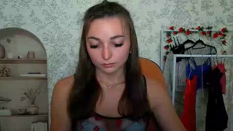 Snapshot of kiss_shy chatting on September 30, 4:01 pm Valeria online show from September 30, 4:01 pm