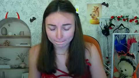 Snapshot of kiss_shy chatting on October 25, 2:25 pm Valeria online show from October 25, 2:25 pm