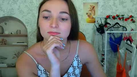 Snapshot of kiss_shy chatting on October 22, 3:28 pm Valeria online show from October 22, 3:28 pm