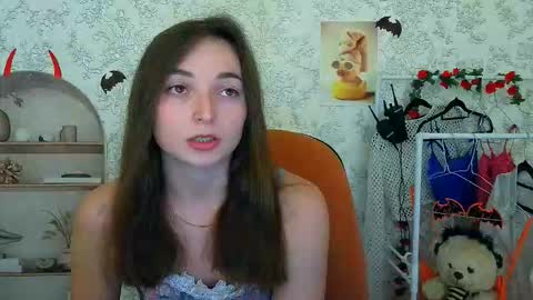 Snapshot of kiss_shy chatting on October 27, 3:29 pm Valeria online show from October 27, 3:29 pm