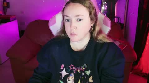 kissica online show from January 19, 11:45 am