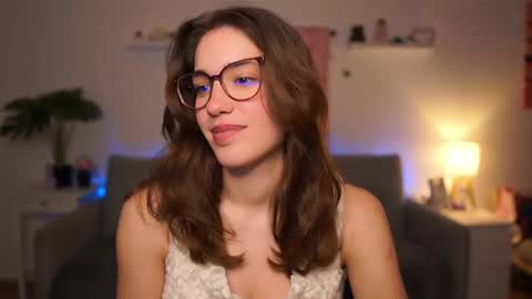 Sisi online show from February 6, 2:42 pm