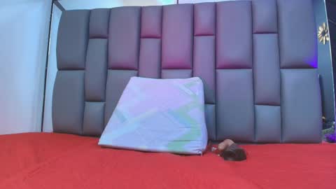 Snapshot of kissme_luna chatting on September 22, 7:23 pm BELLA FLAME online show from September 22, 7:23 pm