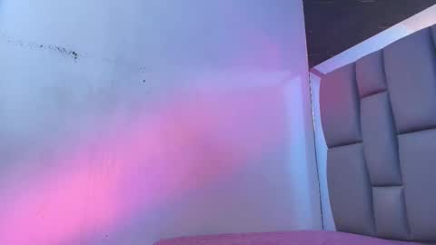 Snapshot of kissme_luna chatting on October 8, 9:30 pm BELLA FLAME online show from October 8, 9:30 pm