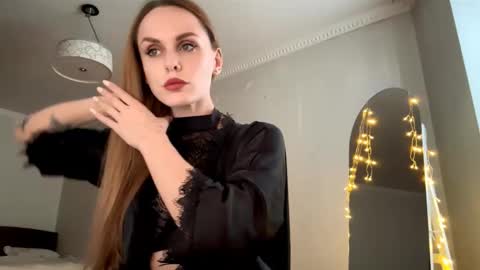 Emma online show from September 21, 2:16 pm