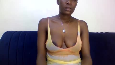 kissybabe01 online show from October 13, 10:12 pm