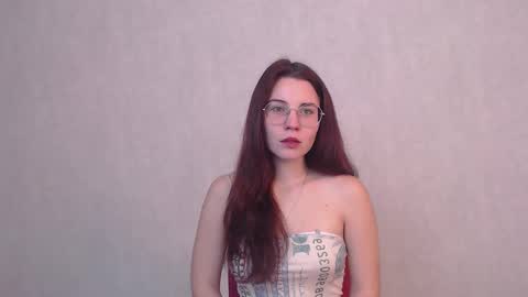 Vikki Rose online show from November 3, 5:11 am