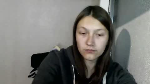 kiti_kitiss online show from October 14, 4:31 pm