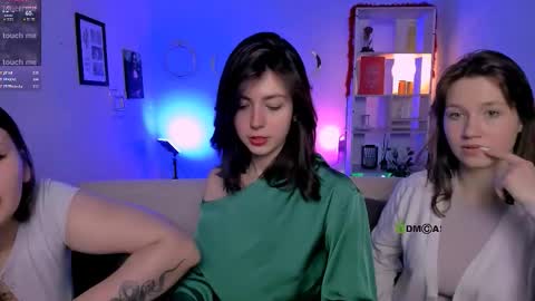 kitniss online show from March 2, 5:08 am