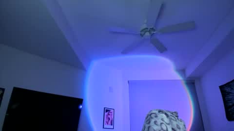 Snapshot of kitsuneserina77 chatting on January 24, 5:42 am Serina Chan online show from January 24, 5:42 am