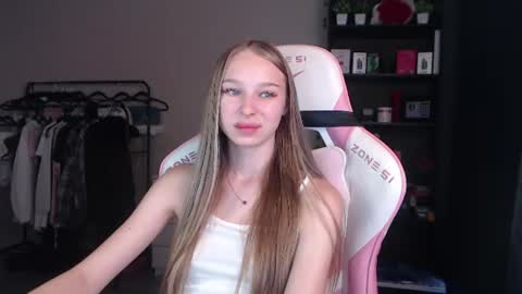 kitsuneyX online show from July 13, 11:27 pm
