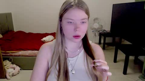Jennyblonde and Emmabrunette online show from January 29, 4:41 pm