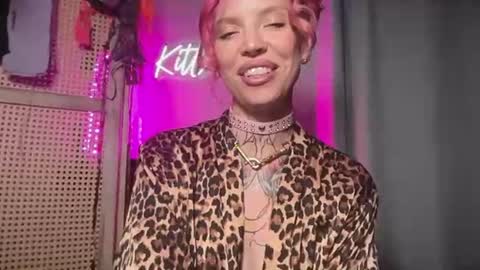 kittjones33 online show from June 30, 9:03 pm