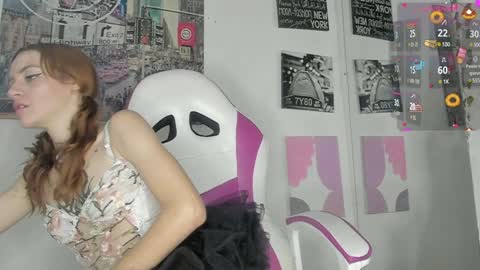  KITTY online show from December 9, 10:20 pm