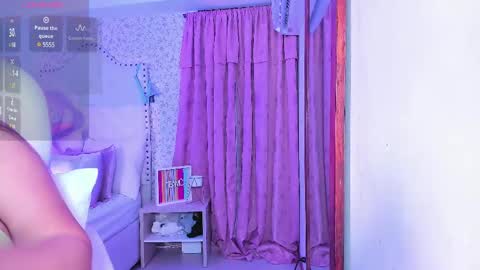 Snapshot of kitty__rouse chatting on February 25, 3:42 am Kitty online show from February 25, 3:42 am