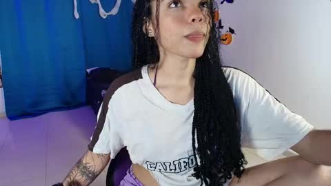 kitty_aikoo online show from November 1, 6:50 am