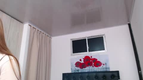 kitty_f00x online show from May 16, 12:24 am