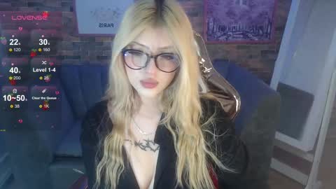 Snapshot of kitty_fox_b chatting on February 28, 12:52 pm kitty_fox_b online show from February 28, 12:52 pm
