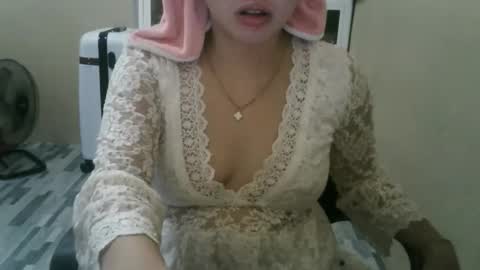 Snapshot of kitty_fussy chatting on October 26, 7:04 am kitty_fussy online show from October 26, 7:04 am