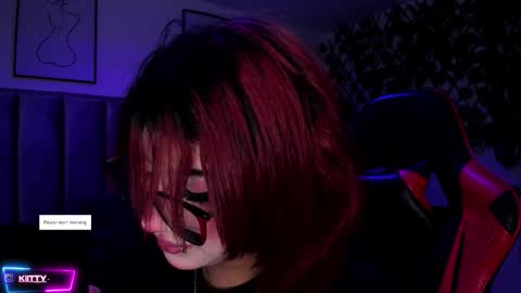 Camila online show from December 5, 4:45 am