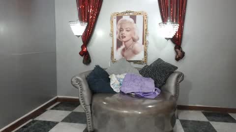 kitty online show from January 9, 2:54 am
