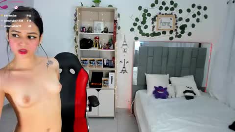 kitty_scoot online show from October 11, 3:33 am