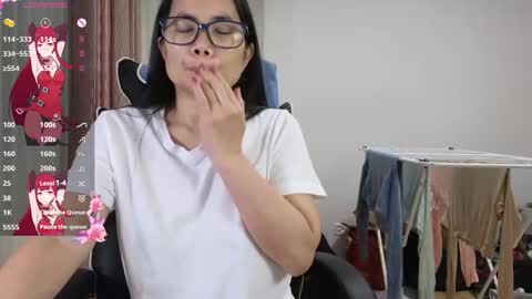 Snapshot of kittybabe0528 chatting on October 22, 4:56 pm kittybabe0528 online show from October 22, 4:56 pm