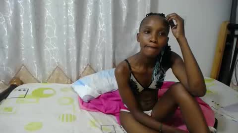 Snapshot of kittyfay_ chatting on October 6, 9:52 pm Fay online show from October 6, 9:52 pm